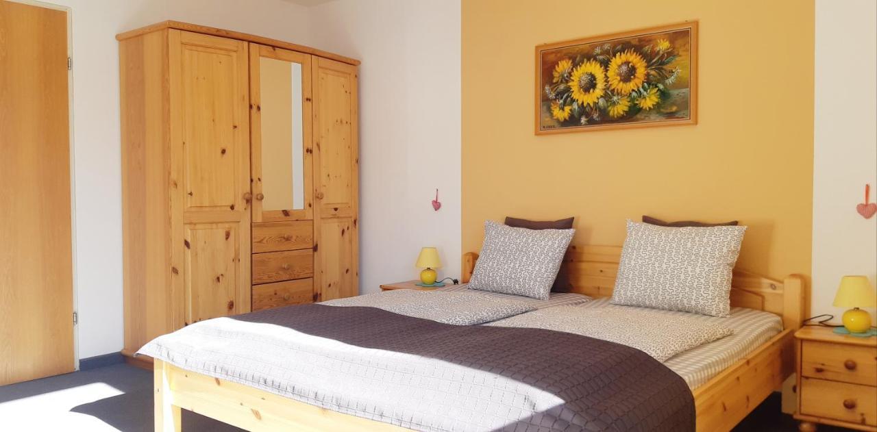 Haus Angelika - Bed & Breakfast - Innsbruck/Igls Екстер'єр фото