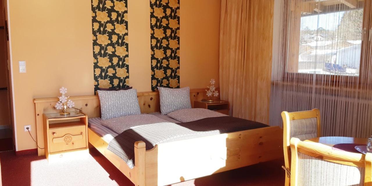 Haus Angelika - Bed & Breakfast - Innsbruck/Igls Екстер'єр фото
