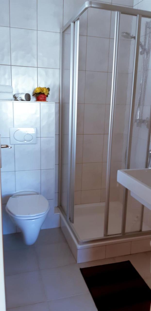 Haus Angelika - Bed & Breakfast - Innsbruck/Igls Екстер'єр фото